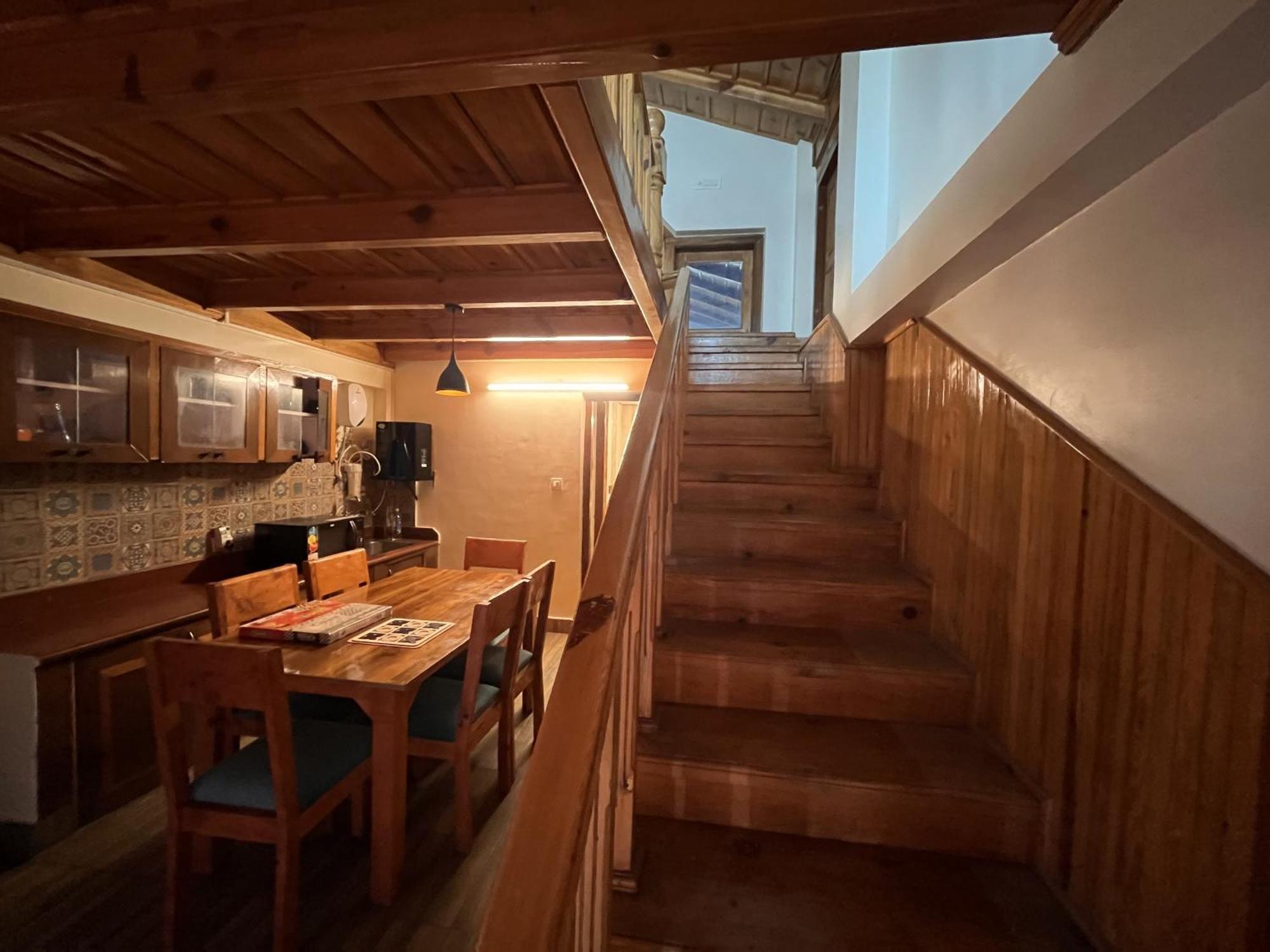 Woodpeak Homestay Nainital Esterno foto