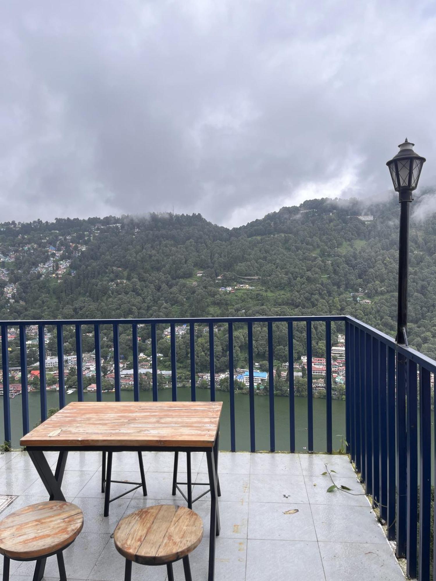 Woodpeak Homestay Nainital Esterno foto