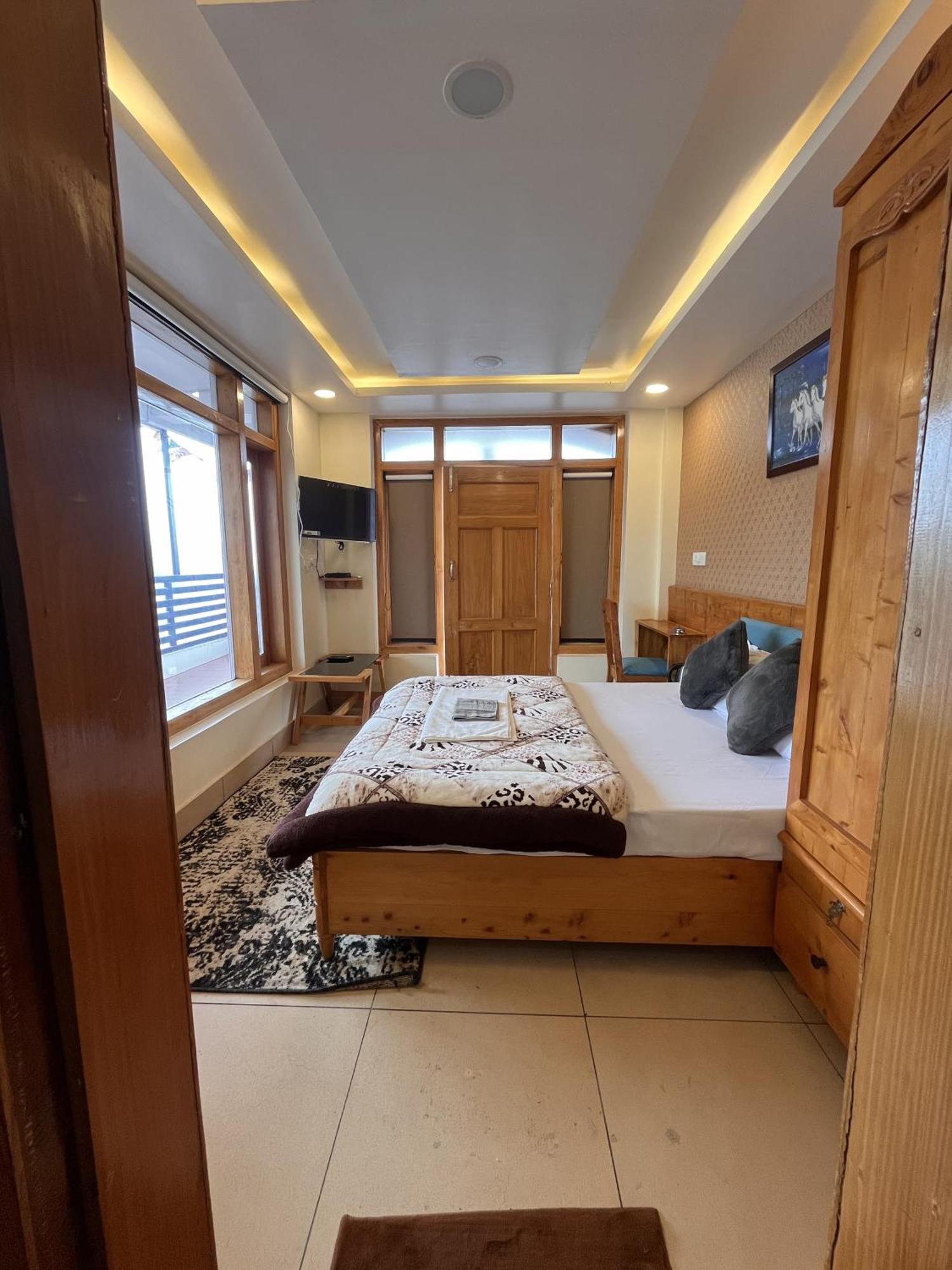 Woodpeak Homestay Nainital Esterno foto