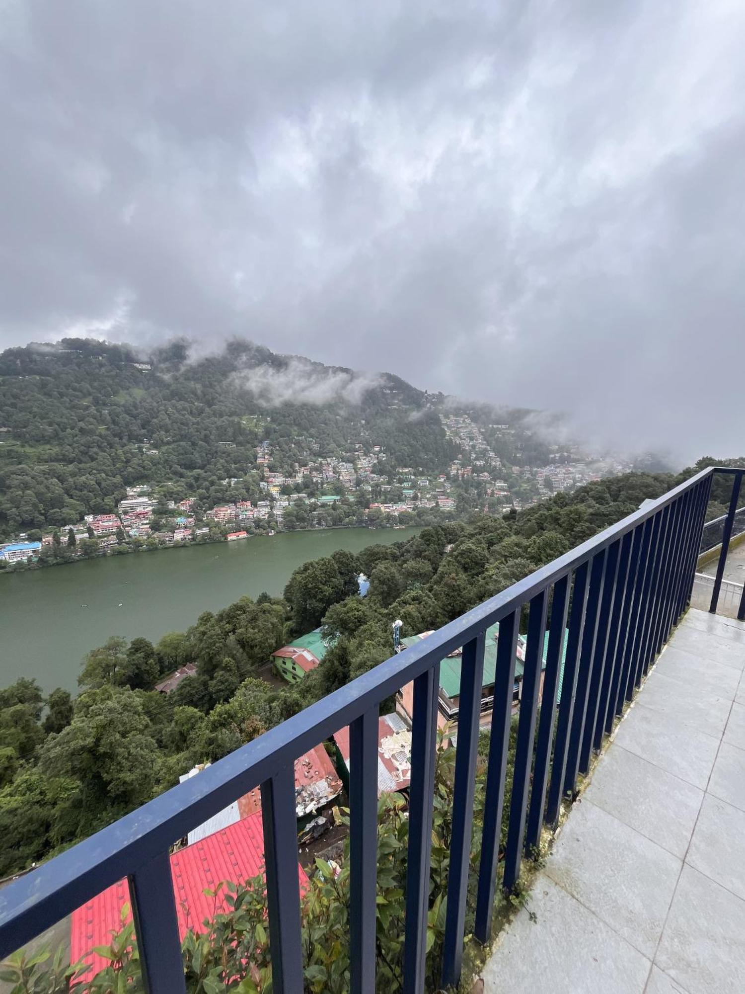Woodpeak Homestay Nainital Esterno foto